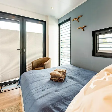 Havel Houseboat Serenity * Zehdenick