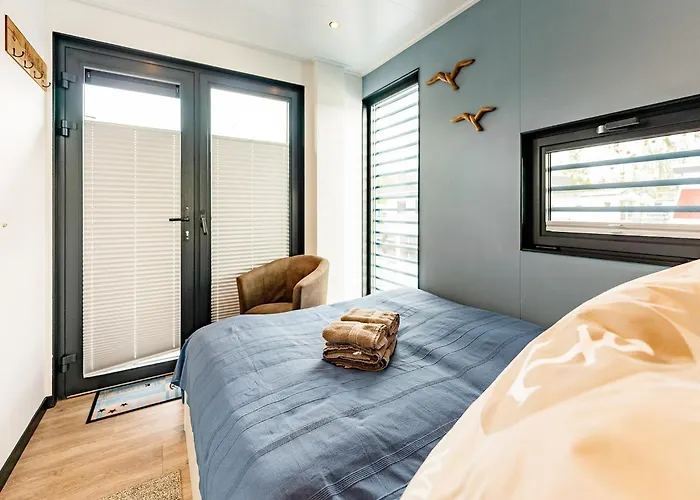 Havel Houseboat Serenity * Zehdenick